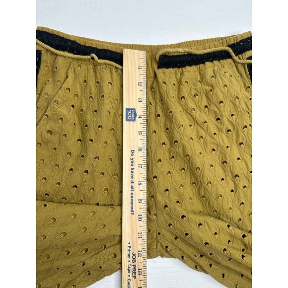 Anthropologie Cropped Pants Green Black Eyelet Fabric Elastic Waist Bohemian XS - Picture 9 of 10